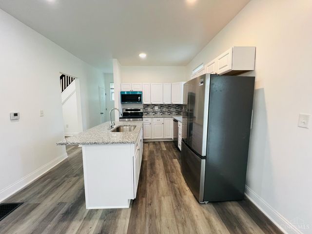 10 Clinton Springs Lane, Cincinnati, OH 45217