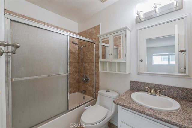 2306 Delaware B, Huntington Beach, CA 92648