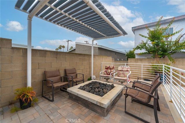 2306 Delaware B, Huntington Beach, CA 92648