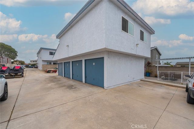 2306 Delaware B, Huntington Beach, CA 92648