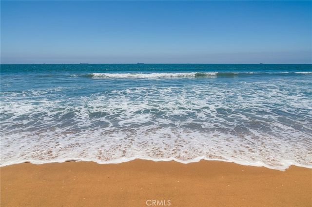 2306 Delaware B, Huntington Beach, CA 92648