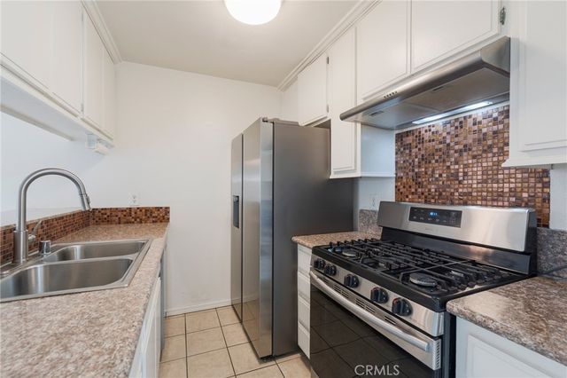 2306 Delaware B, Huntington Beach, CA 92648