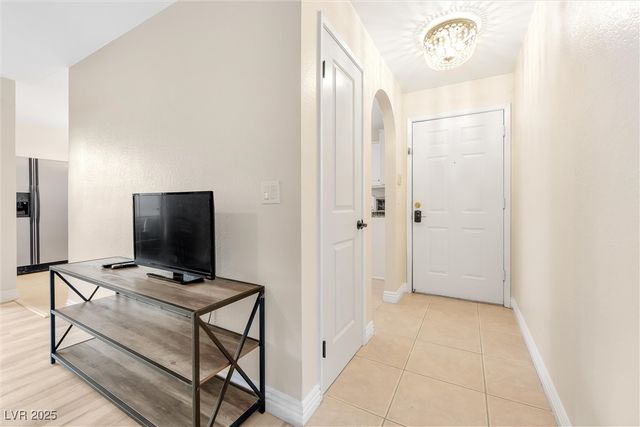 2200 South Fort Apache Road 2223, Las Vegas, NV 89117