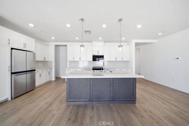 44273 Homestead Street, Lancaster, CA 93535