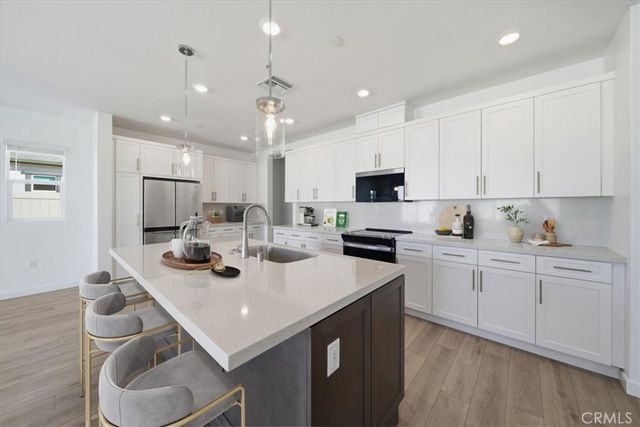 44273 Homestead Street, Lancaster, CA 93535