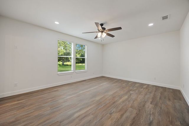 181 County Road 4757, Rhome, TX 76078