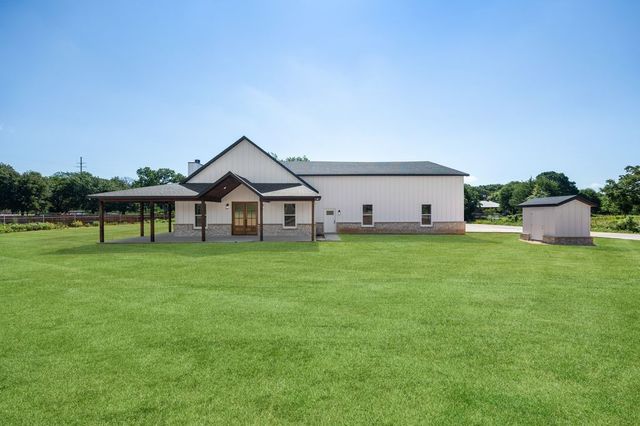 181 County Road 4757, Rhome, TX 76078