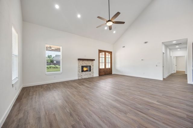 181 County Road 4757, Rhome, TX 76078