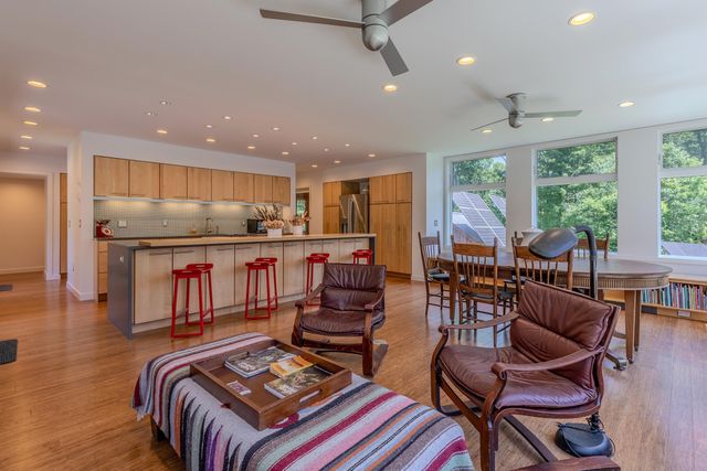 691 Black Bear Road, Jamaica, VT 05343