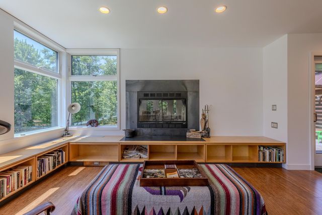 691 Black Bear Road, Jamaica, VT 05343