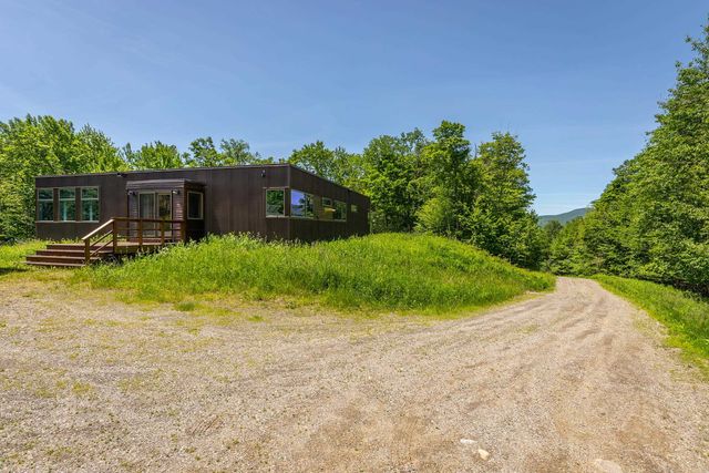 691 Black Bear Road, Jamaica, VT 05343
