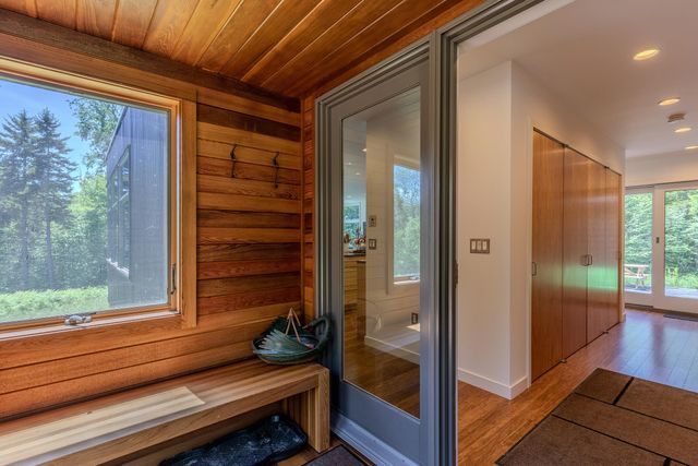 691 Black Bear Road, Jamaica, VT 05343