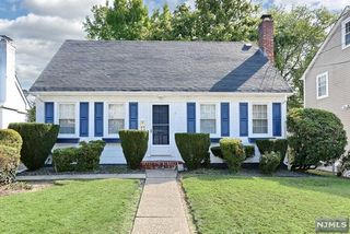 51 Wolcott Road, Dumont, NJ 07628