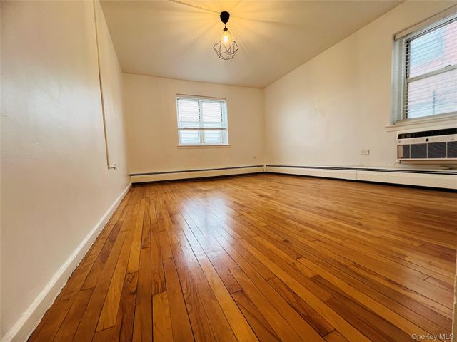 99-10 60th Avenue 5F, Corona, NY 11368