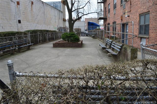 99-10 60th Avenue 5F, Corona, NY 11368