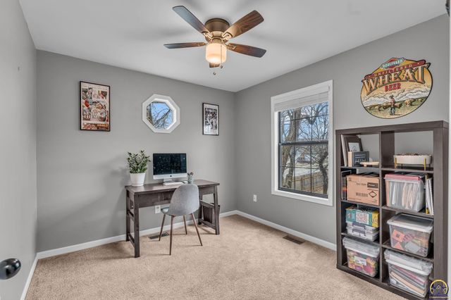 1909 E 25th TER, Lawrence, KS 66046