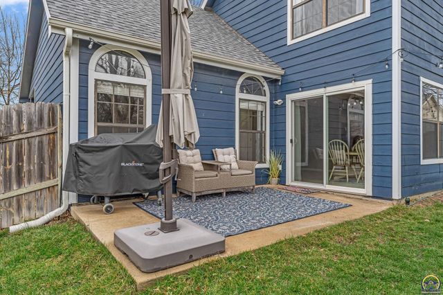 1909 E 25th TER, Lawrence, KS 66046