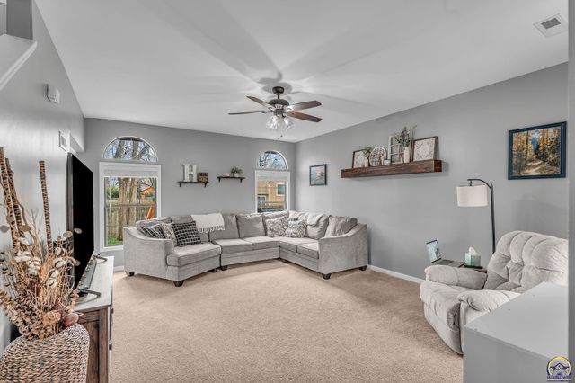 1909 E 25th TER, Lawrence, KS 66046