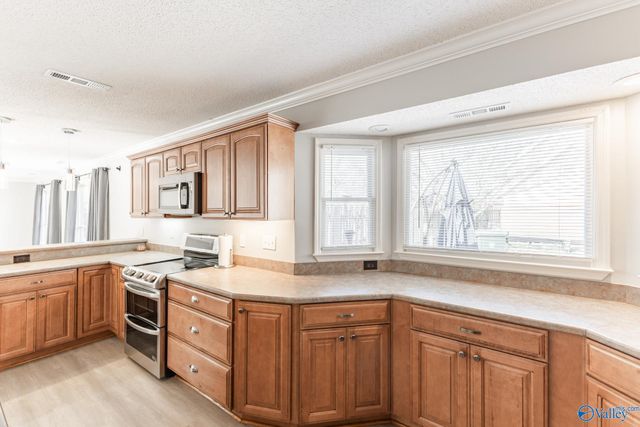 146 Manor House Drive, Huntsville, AL 35811