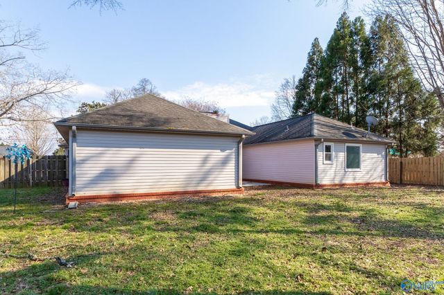 146 Manor House Drive, Huntsville, AL 35811