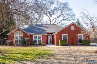 146 Manor House Drive, Huntsville, AL 35811