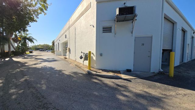 3300 S Congress Avenue 20, Boynton Beach, FL 33426