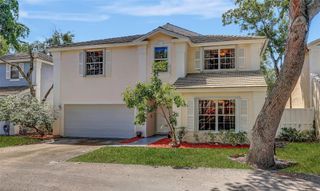9963 NW 2nd Ct, Plantation, FL 33324