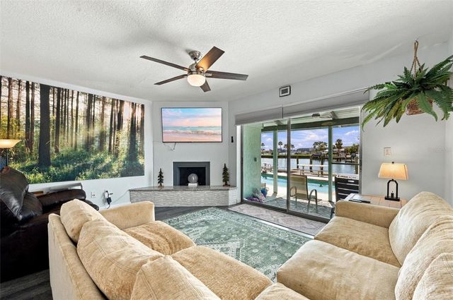 225 116TH AVENUE 225C, Treasure Island, FL 33706