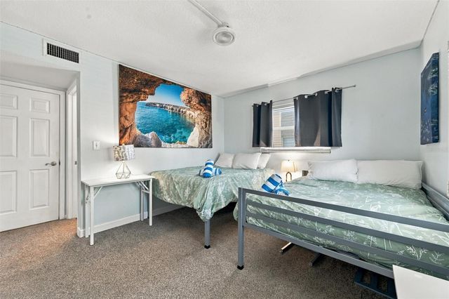 225 116TH AVENUE 225C, Treasure Island, FL 33706