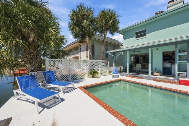 225 116TH AVENUE 225C, Treasure Island, FL 33706