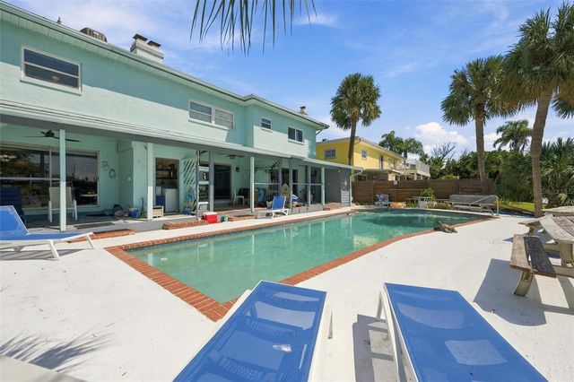 225 116TH AVENUE 225C, Treasure Island, FL 33706