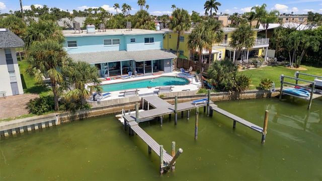 225 116TH AVENUE 225C, Treasure Island, FL 33706