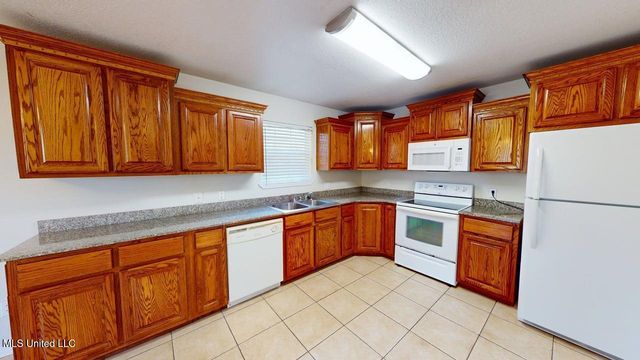 15505 Prairie Street, Biloxi, MS 39532
