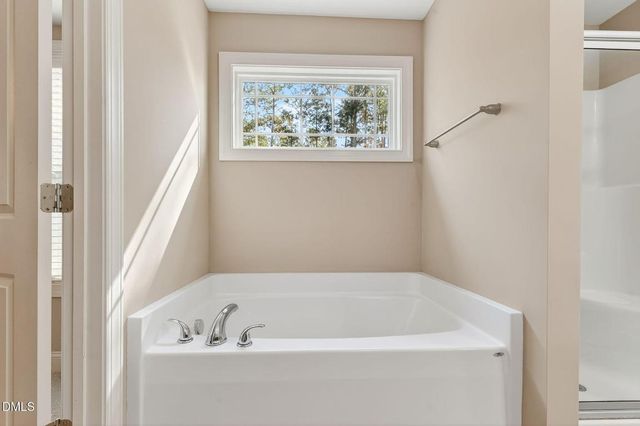 118 Landlocked Circle, Angier, NC 27501