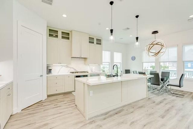 3814 Abalone Road, Galveston, TX 77554