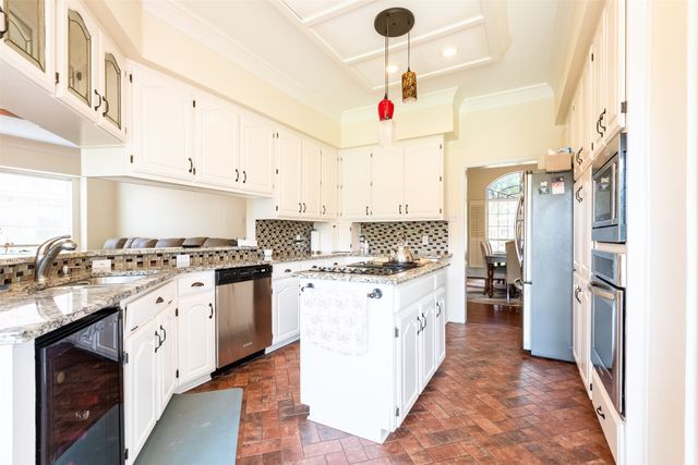 910 Kings Court, Duncanville, TX 75137