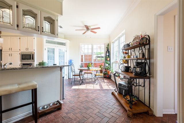 910 Kings Court, Duncanville, TX 75137