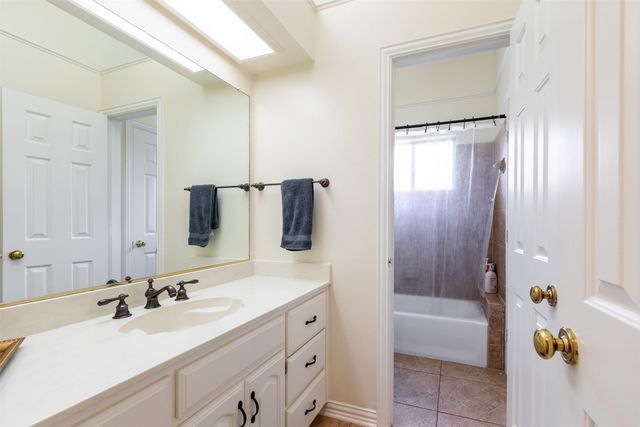 910 Kings Court, Duncanville, TX 75137