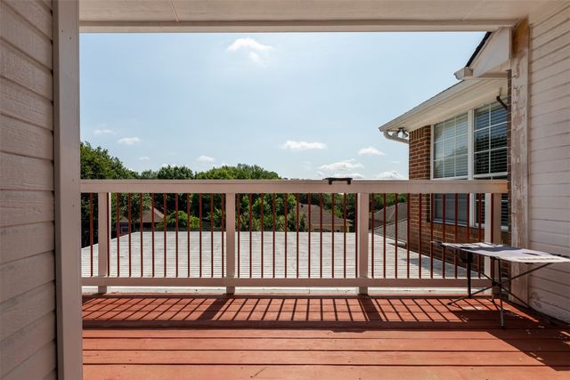 910 Kings Court, Duncanville, TX 75137