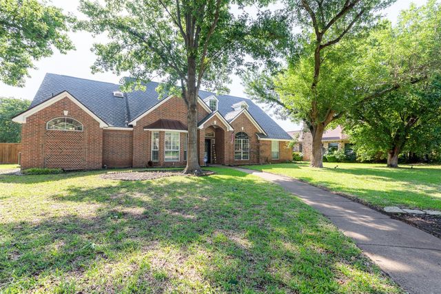 910 Kings Court, Duncanville, TX 75137