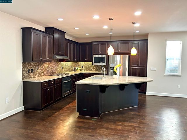 3373 Central Pkwy, Dublin, CA 94568