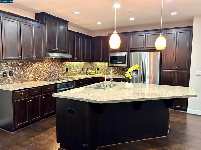 3373 Central Pkwy, Dublin, CA 94568