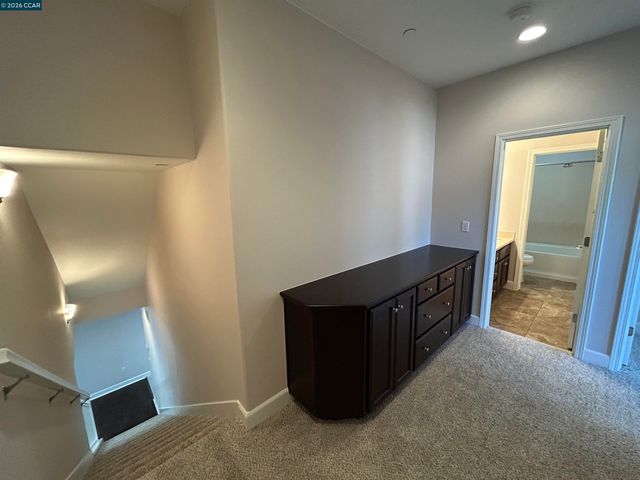 3373 Central Pkwy, Dublin, CA 94568