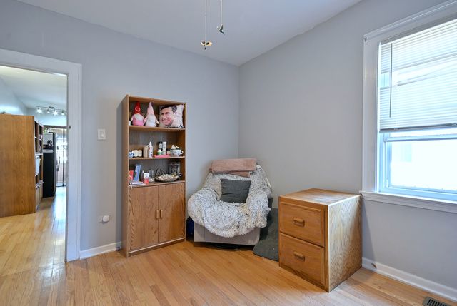 2924 N LINDER Avenue, Chicago, IL 60641
