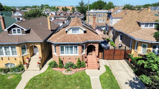 2924 N LINDER Avenue, Chicago, IL 60641