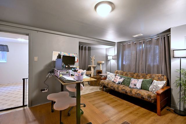 2924 N LINDER Avenue, Chicago, IL 60641