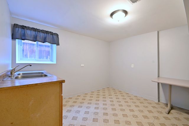 2924 N LINDER Avenue, Chicago, IL 60641