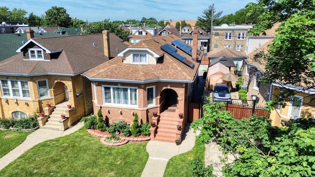 2924 N LINDER Avenue, Chicago, IL 60641