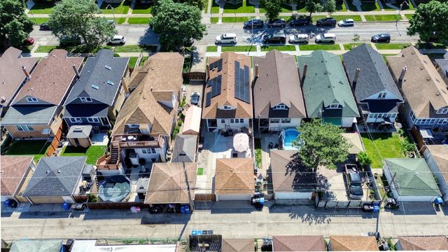 2924 N LINDER Avenue, Chicago, IL 60641