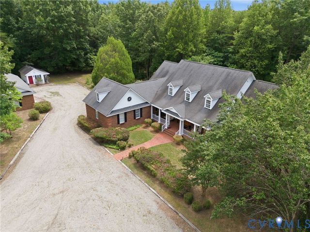 2065 Garrett Ln, Powhatan, VA 23139